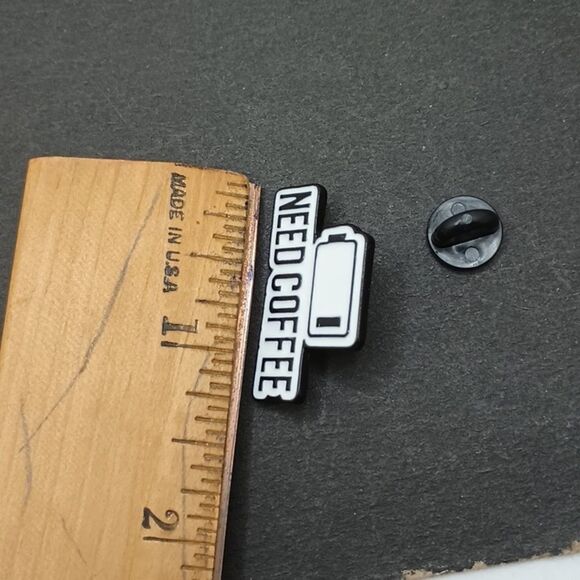 I need coffee pin coffee humor brooche dying battery - Picture 8 of 8